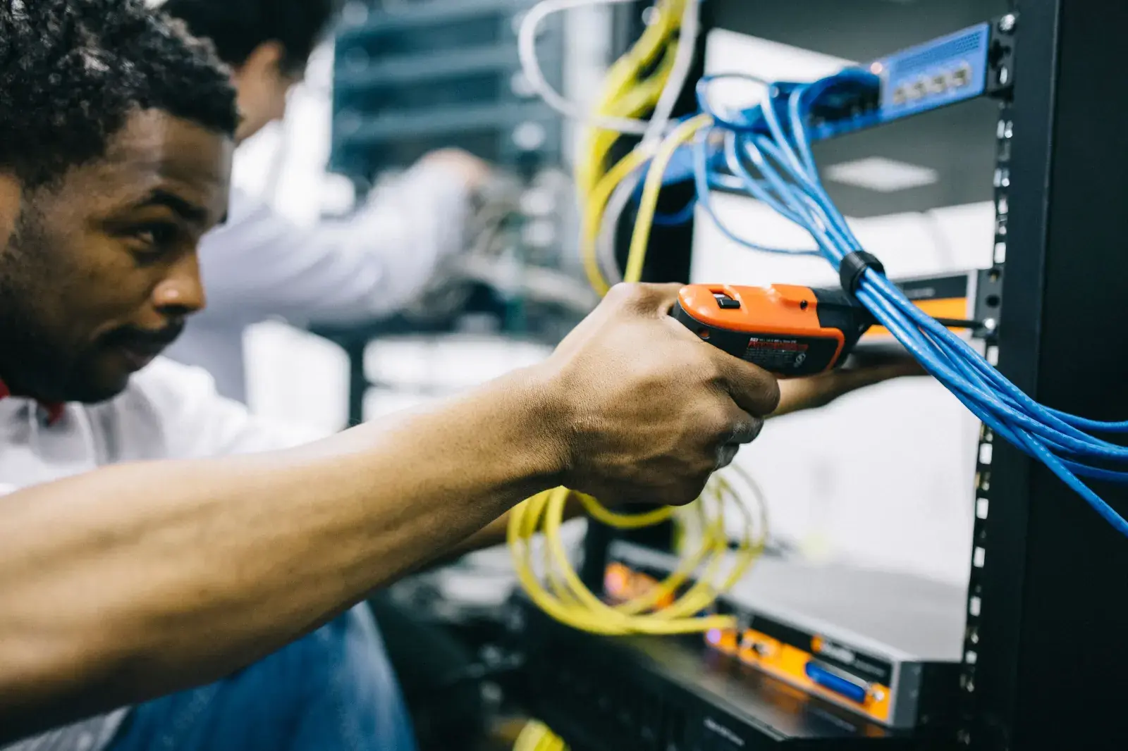 IT engineer planning a cloud migration strategy